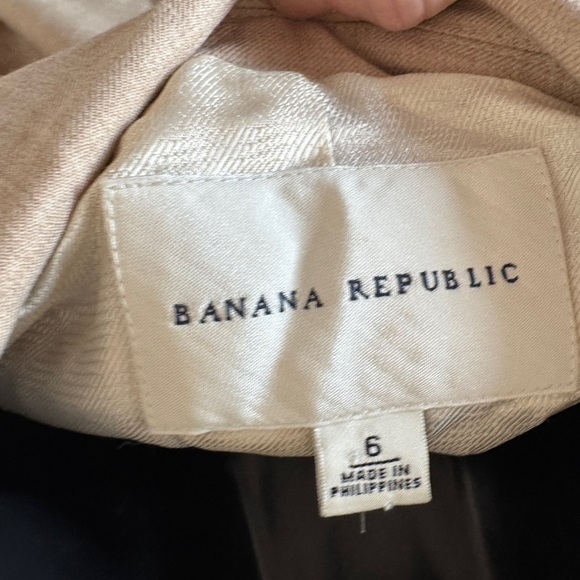 Banana Republic women’s size 6, cream wool/silk blazer jacket - Picture 3 of 6